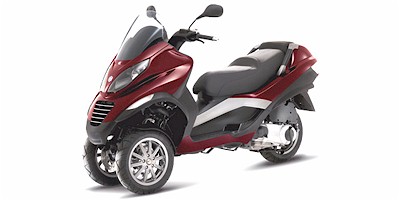 2007 Piaggio MP3 Three Wheeler Motorcycle.